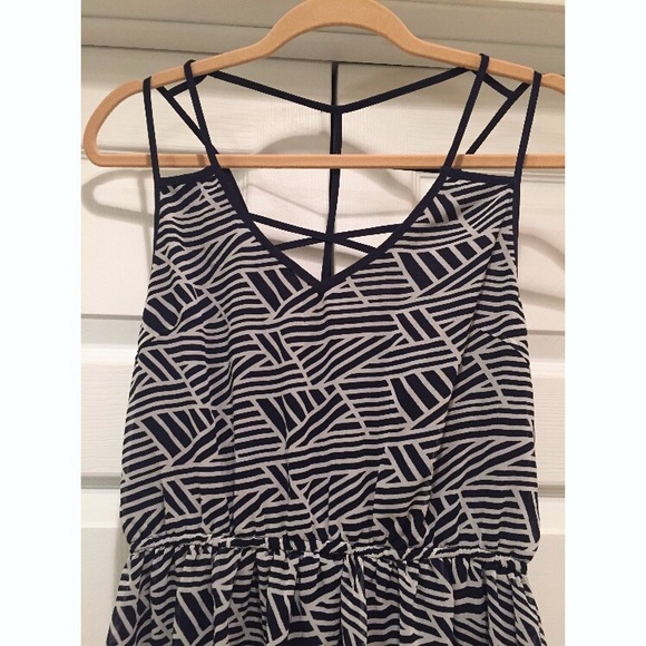 Double Zero Blue & White Print Dress Medium Size - Picture 2 of 6